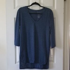 🔥3/$20🔥NWT Blue Pinstripe Long Sleeve Tee (M)